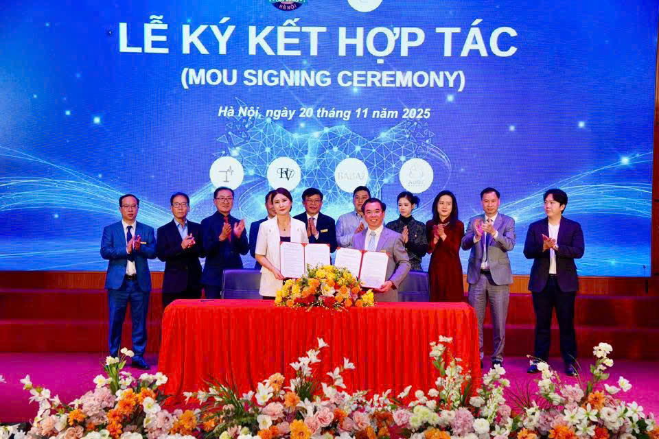 cclim-in-beauty-ky-ket-hop-tac-voi-truong-cao-dang-nghe-viet-nam-han-quoc-thanh-pho-ha-noi
